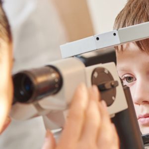 За първи път в страната в Добрич се извършва масов скрининг на очното здраве на първокласници